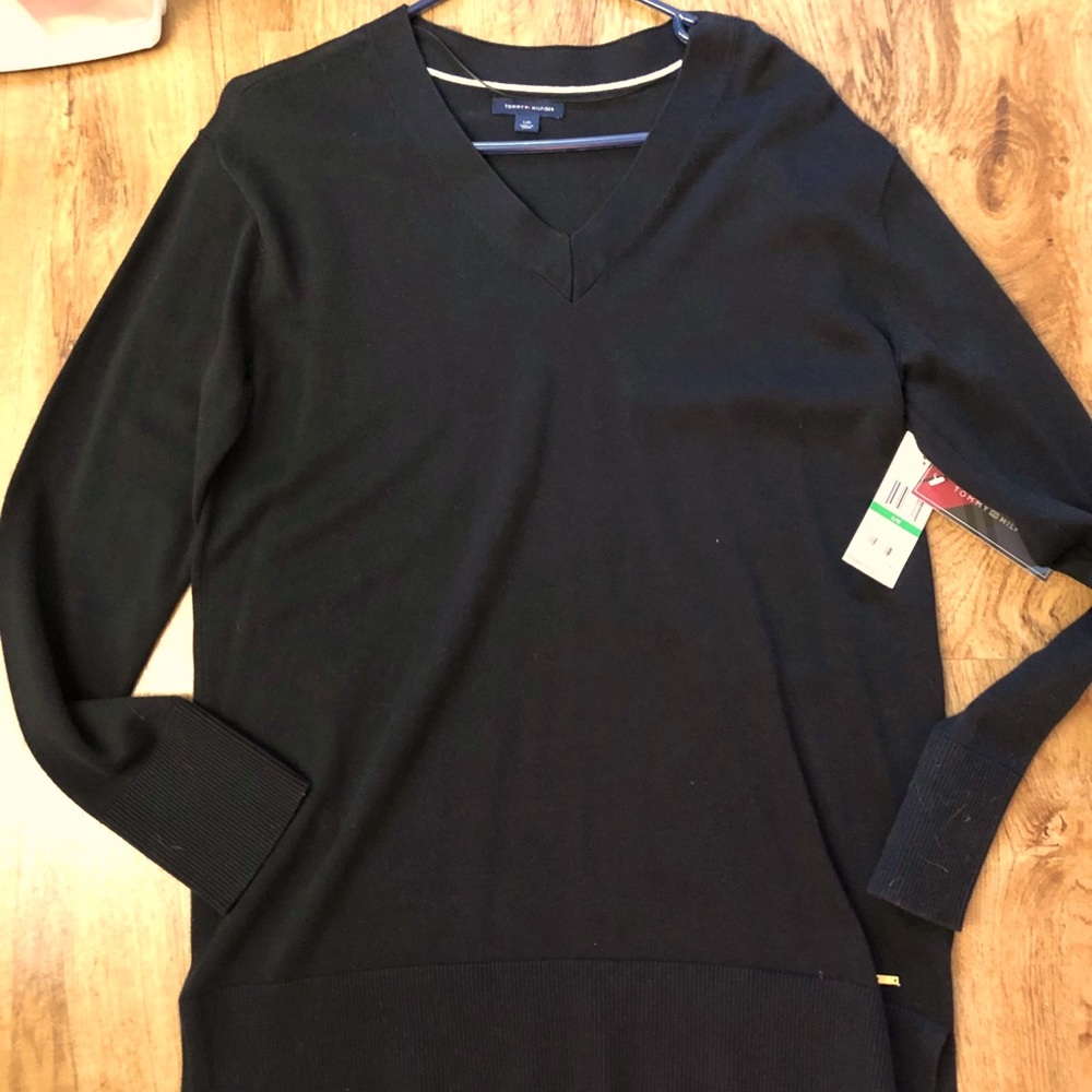 NWT! Women’s Tommy Hilfiger sweater